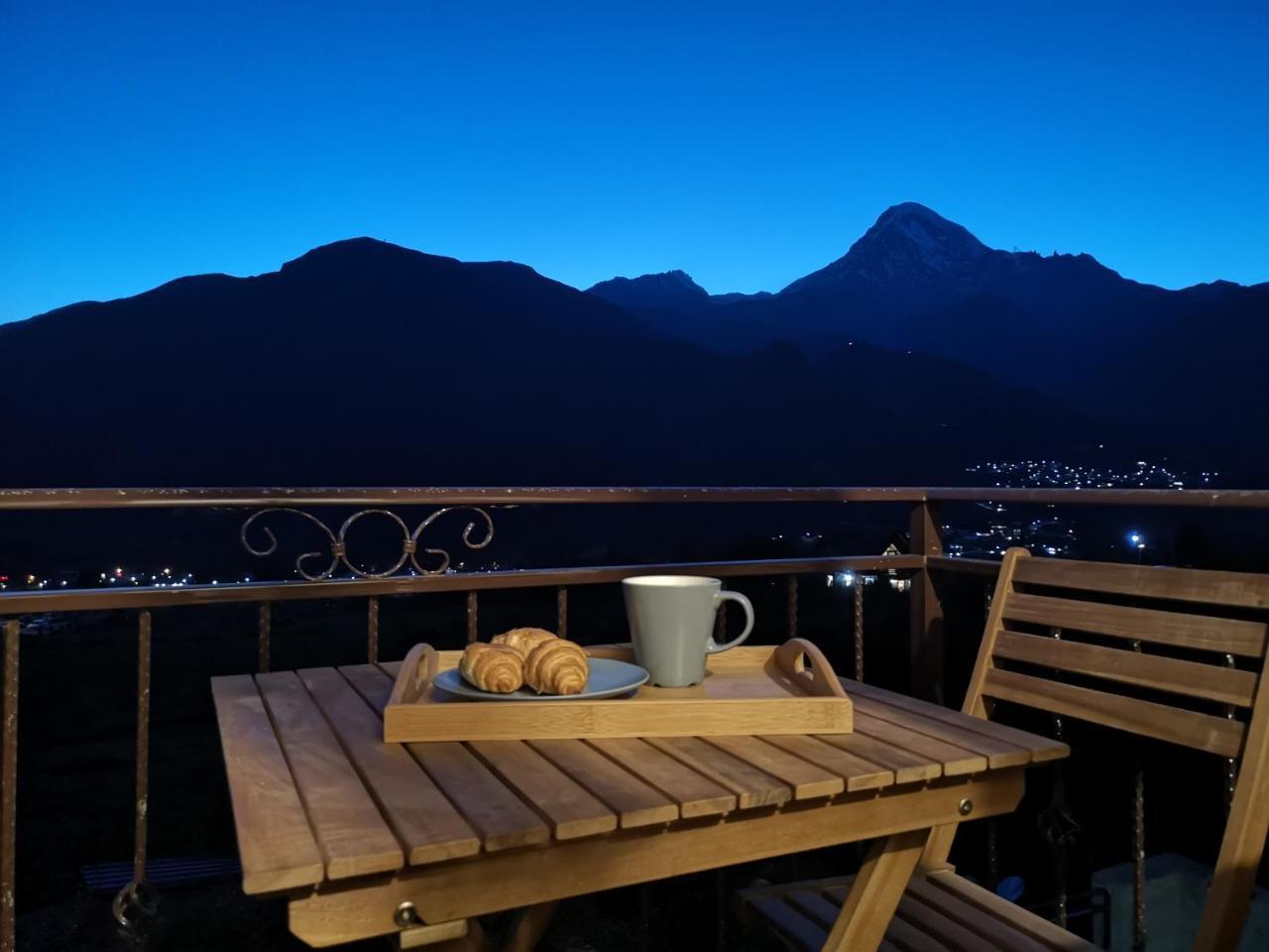 Nikolo Inn Kazbegi Kültér fotó